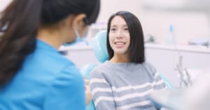 30-Second Coaching: Providing samples of specific oral care products.